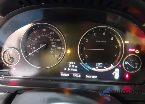 2013 BMW 528I xDrive z USA, uszkodzony, nr VIN WBAXH5C57DD113256